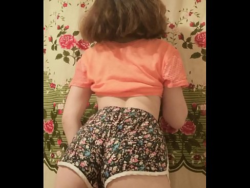 ❤️ Sexy mladá kočka svléká šortky před kamerou. ️❌ Porno video u cs.sexafinkarasskaz.ru ❌️