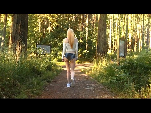 ❤️ Krásná žena se pohybuje pomalu, ne nahé video ️❌ Porno video u cs.sexafinkarasskaz.ru ❌️