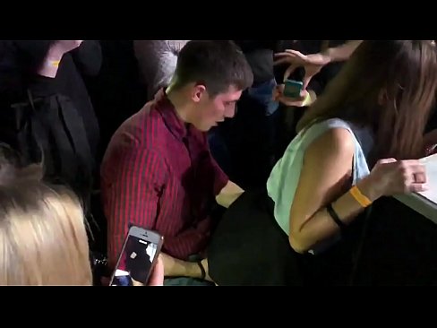 ❤️ Skutečný sex v ruském nočním klubu. Osmnáctiletá ruská dívka v análu a vagíně šuká v nočním klubu. ️❌ Porno video u cs.sexafinkarasskaz.ru ❌️
