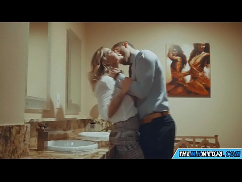 ❤️ Když vás na veřejných záchodcích svádí prsatá blondýna. ️❌ Porno video u cs.sexafinkarasskaz.ru ❌️